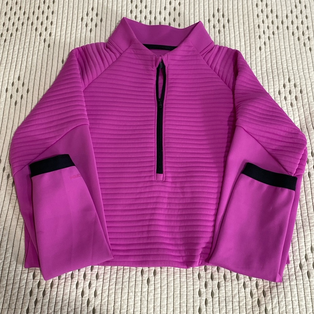 Women’s Under Armour cold gear, size medium great condition